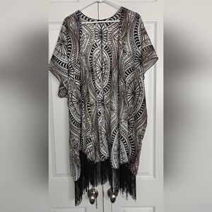 Fringed Geometric Print Kimono Wrap - Black & Cream